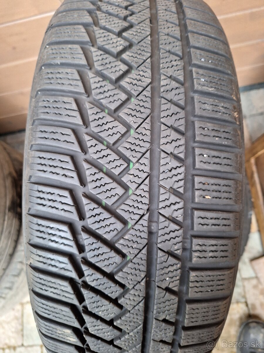 Predám 2ks zimné pneumatiky Continental 215/45 r18