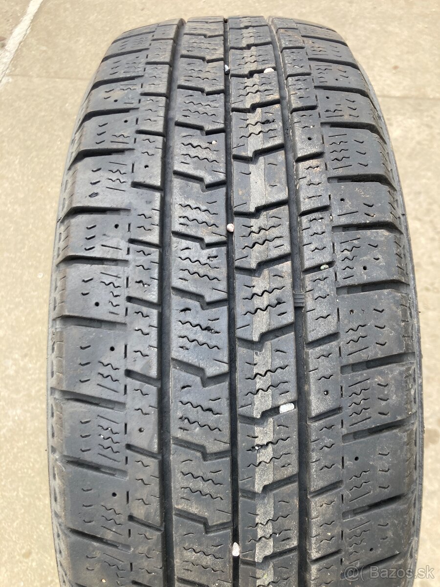 GoodYear zimná 205/65R16C - 1 kus