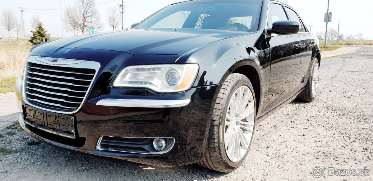 Chrysler 300C 2015, krásný 3.6 V6, VVTi - nenápadné, rychlé