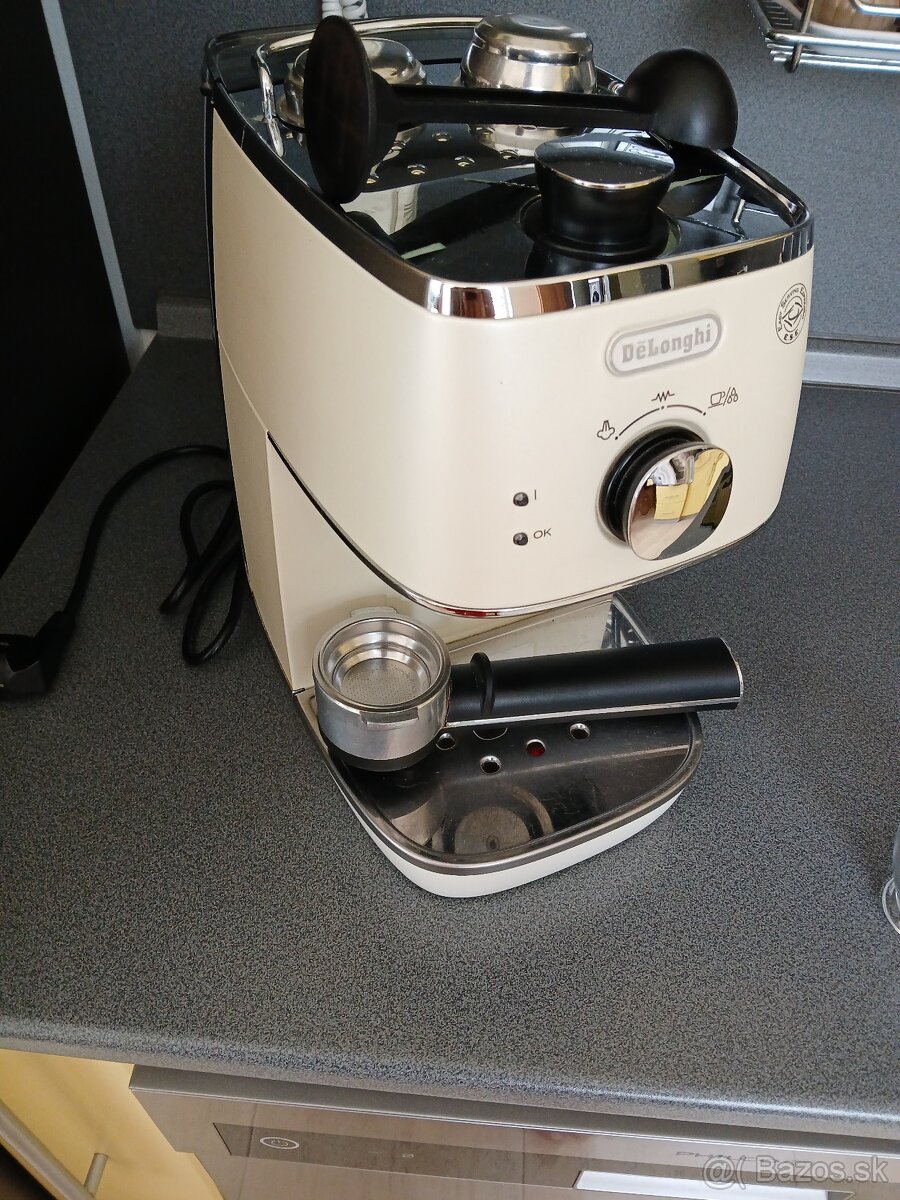 Kávovar Delonghi