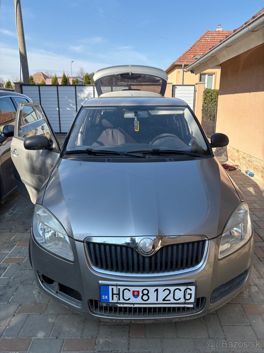 Predam skoda fabiu 1,2