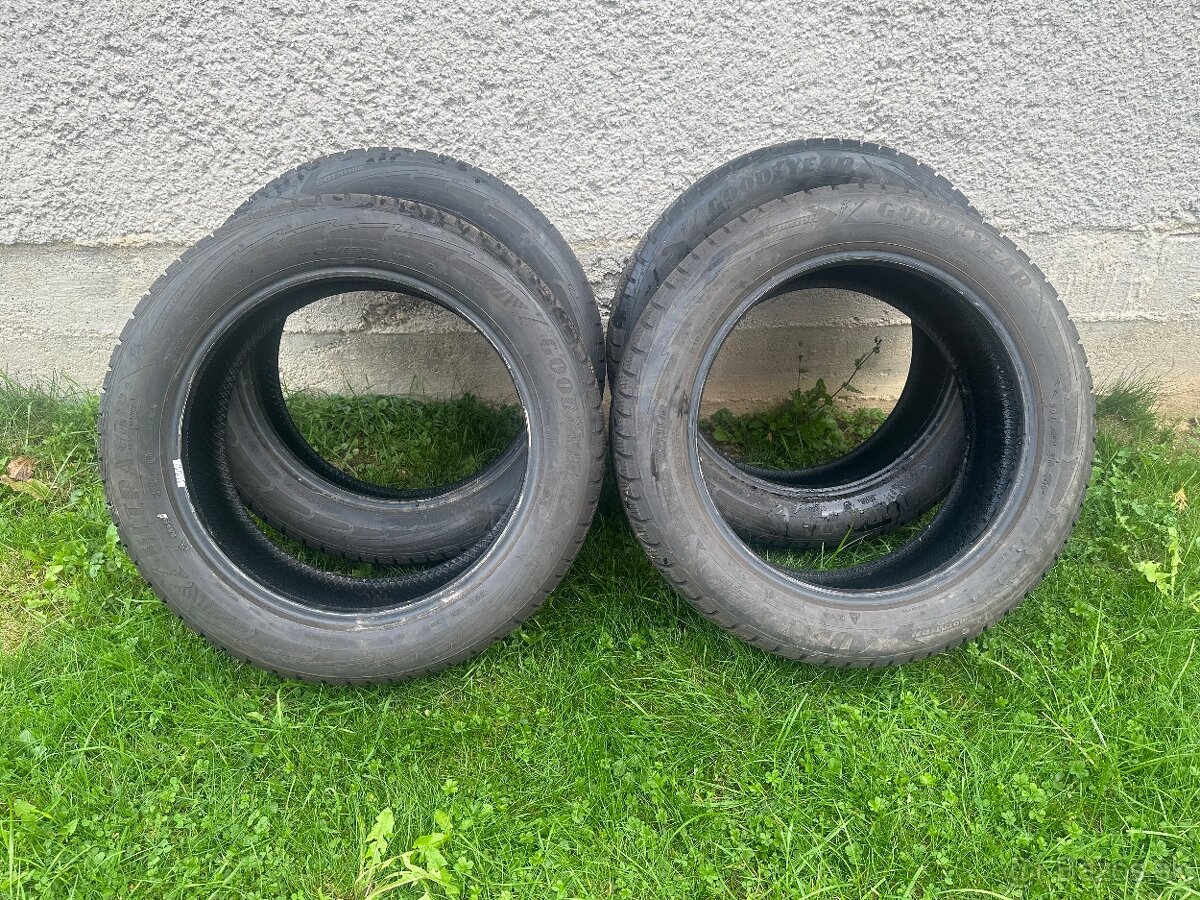 Zimné Pneu 215/55 R18 95T goodyear