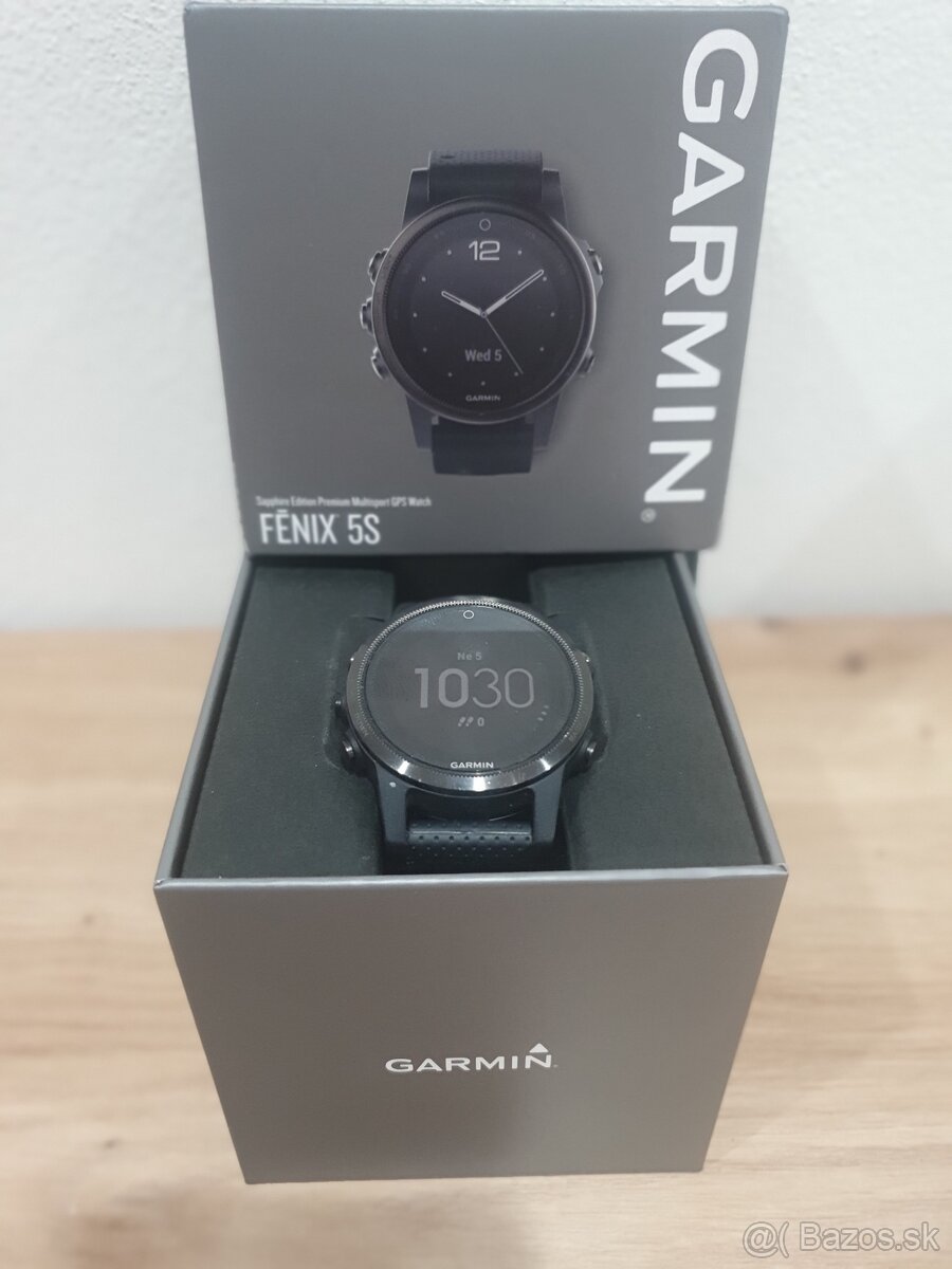 Garmin Fenix 5s Sapphire edition