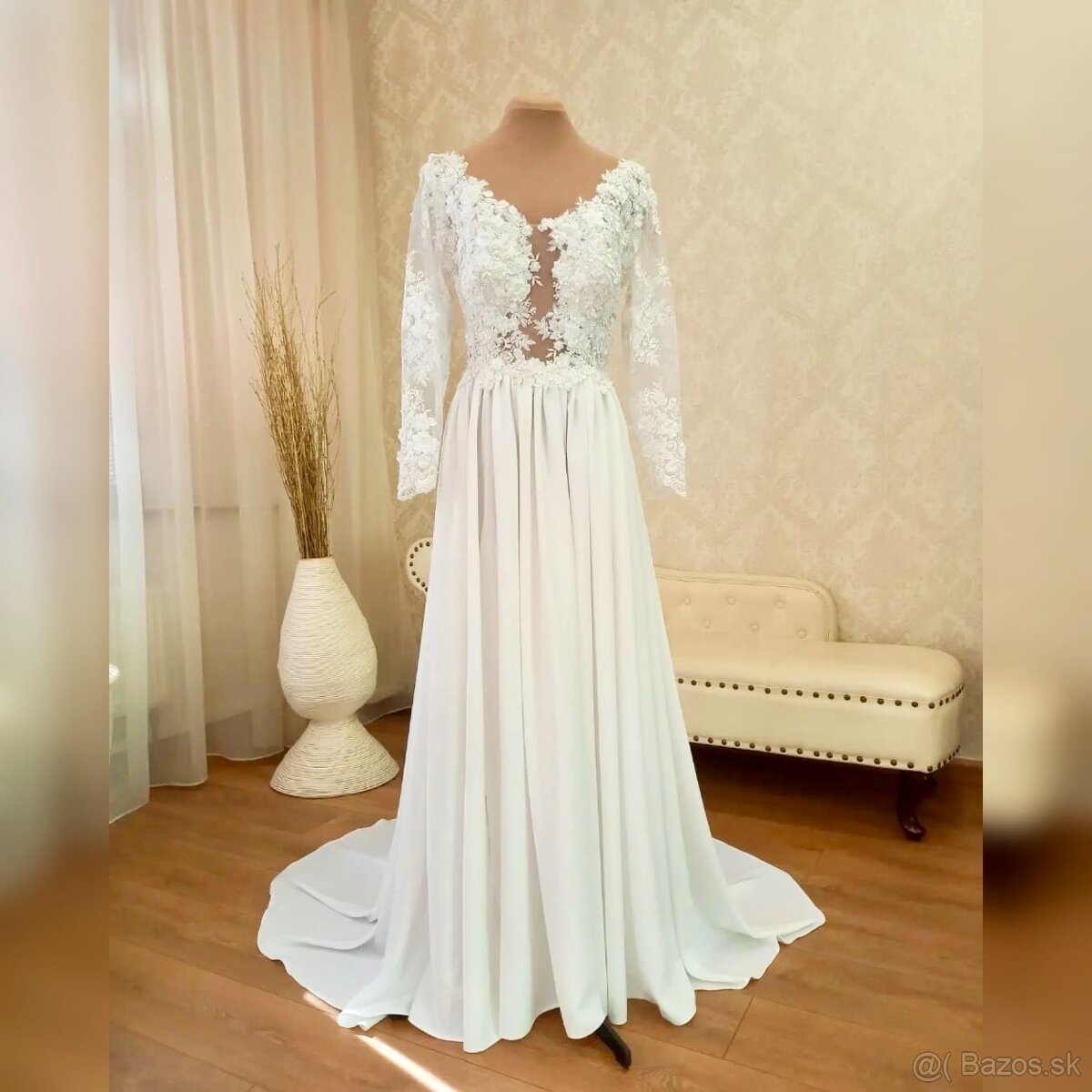 Biele svadobné šaty