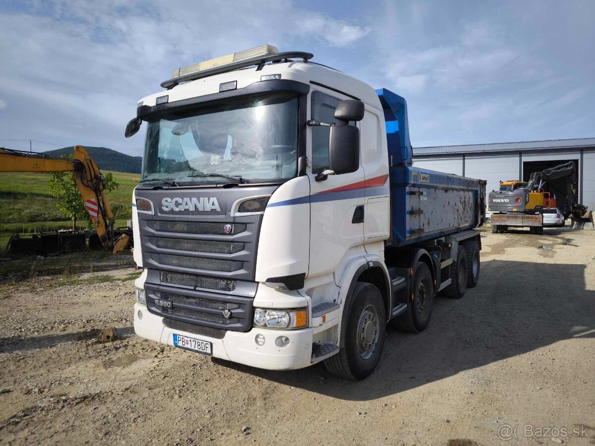 SCANIA R560 SKLAPAC S1 8X4