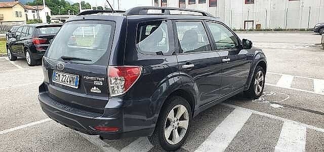 Subaru Forester 2.0 CRDi 108 kW r. 2012