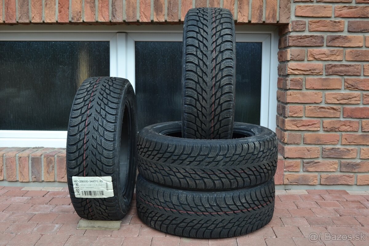 215/60 R17 Zimne pneumatiky Nokian Hakkapeliitta R3 SUV