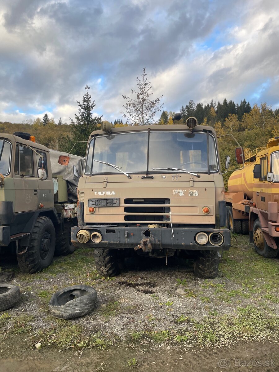 Tatra 815 8x8 nosič pontónov