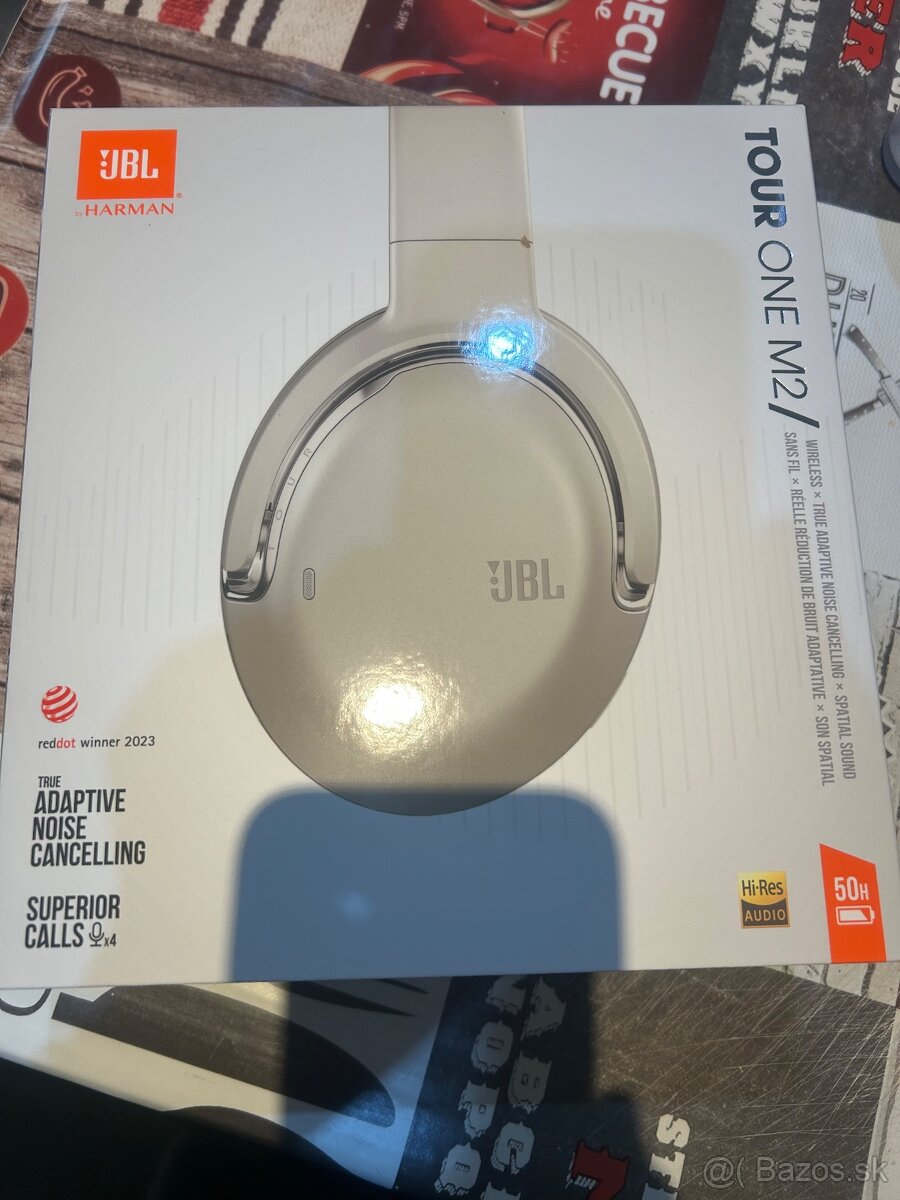 JBL Tour One M2