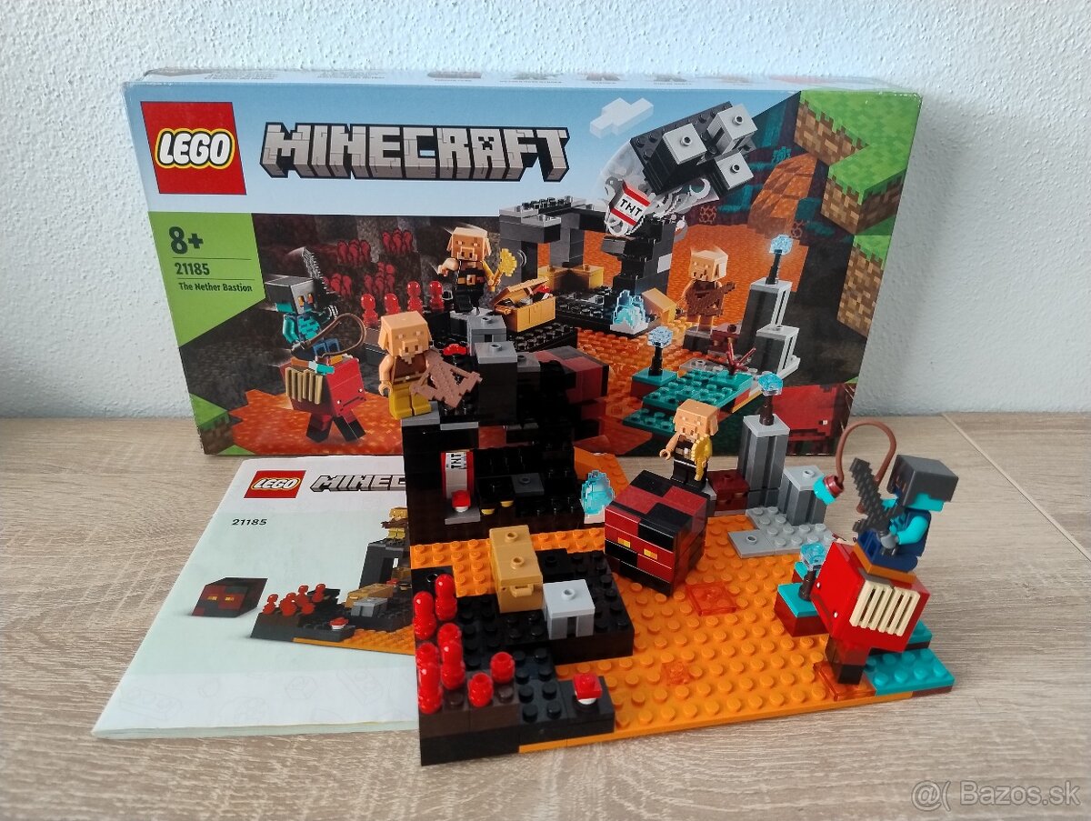 lego minecraft podzemny hrad