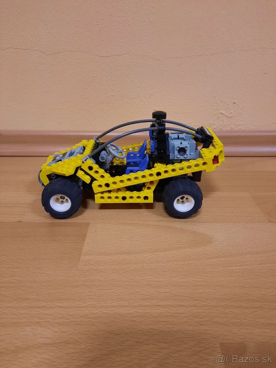 Lego Technic 8408 - Desert Ranger