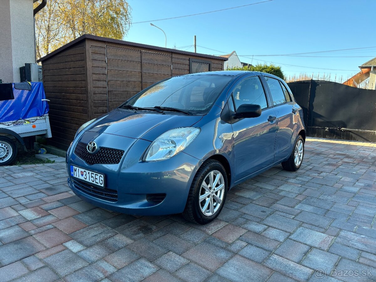 Predám Toyota Yaris 1.3 benzín 64kw