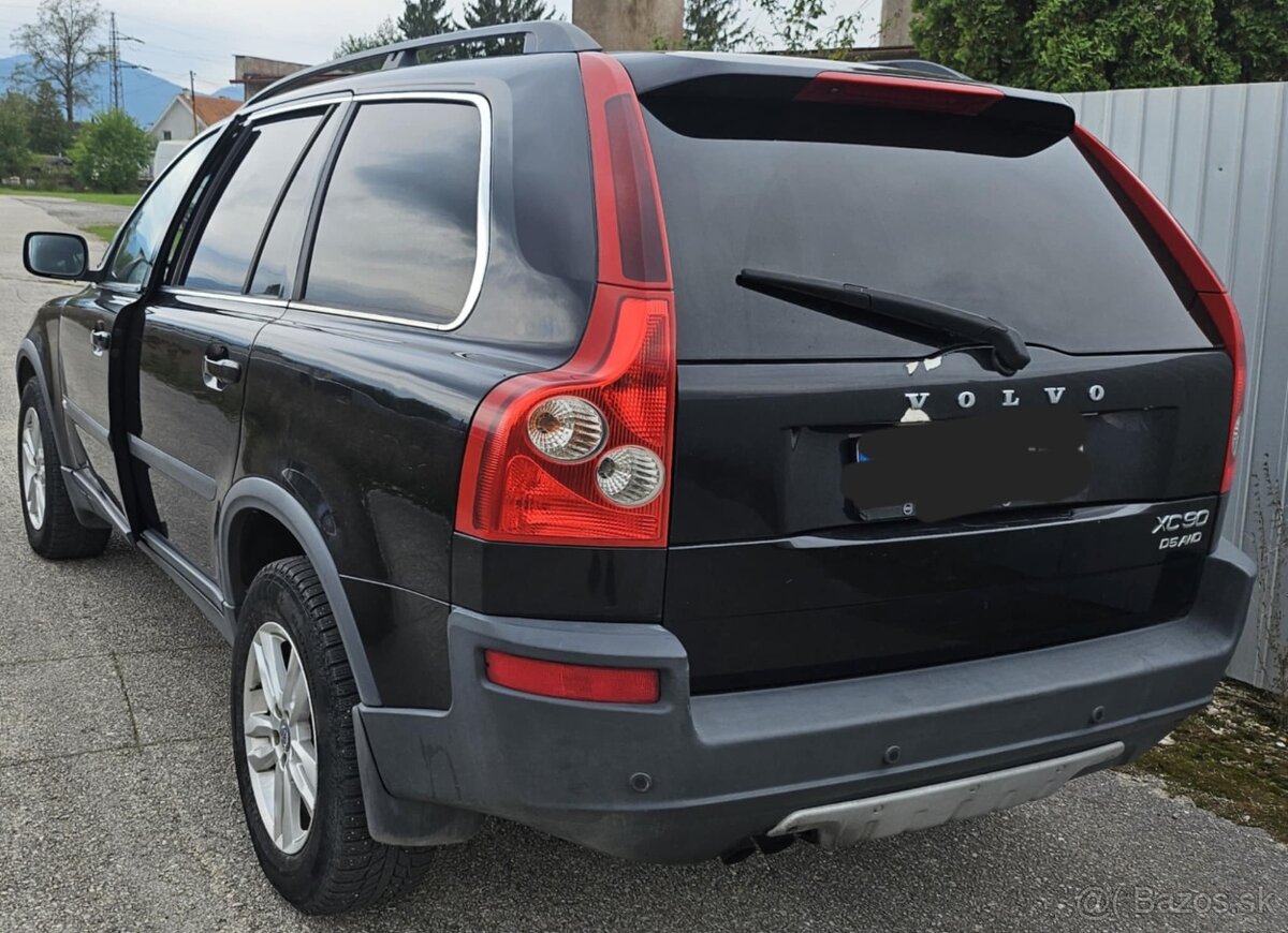 Rozpredám volvo XC90 2.4 diesel 120kw 2004