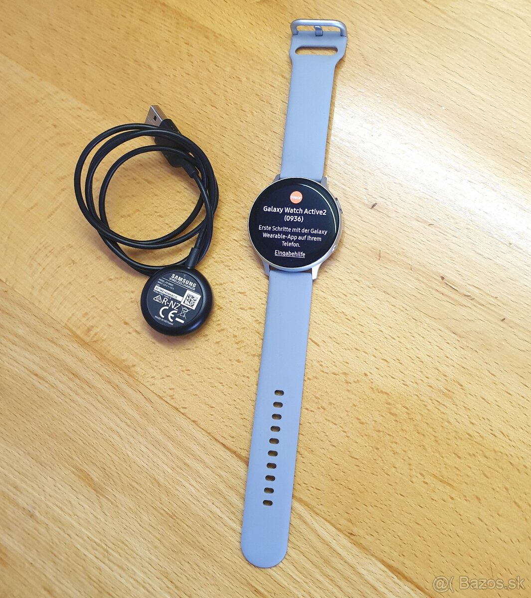 pekné zachovalé Samsung Galaxy Watch Active 2