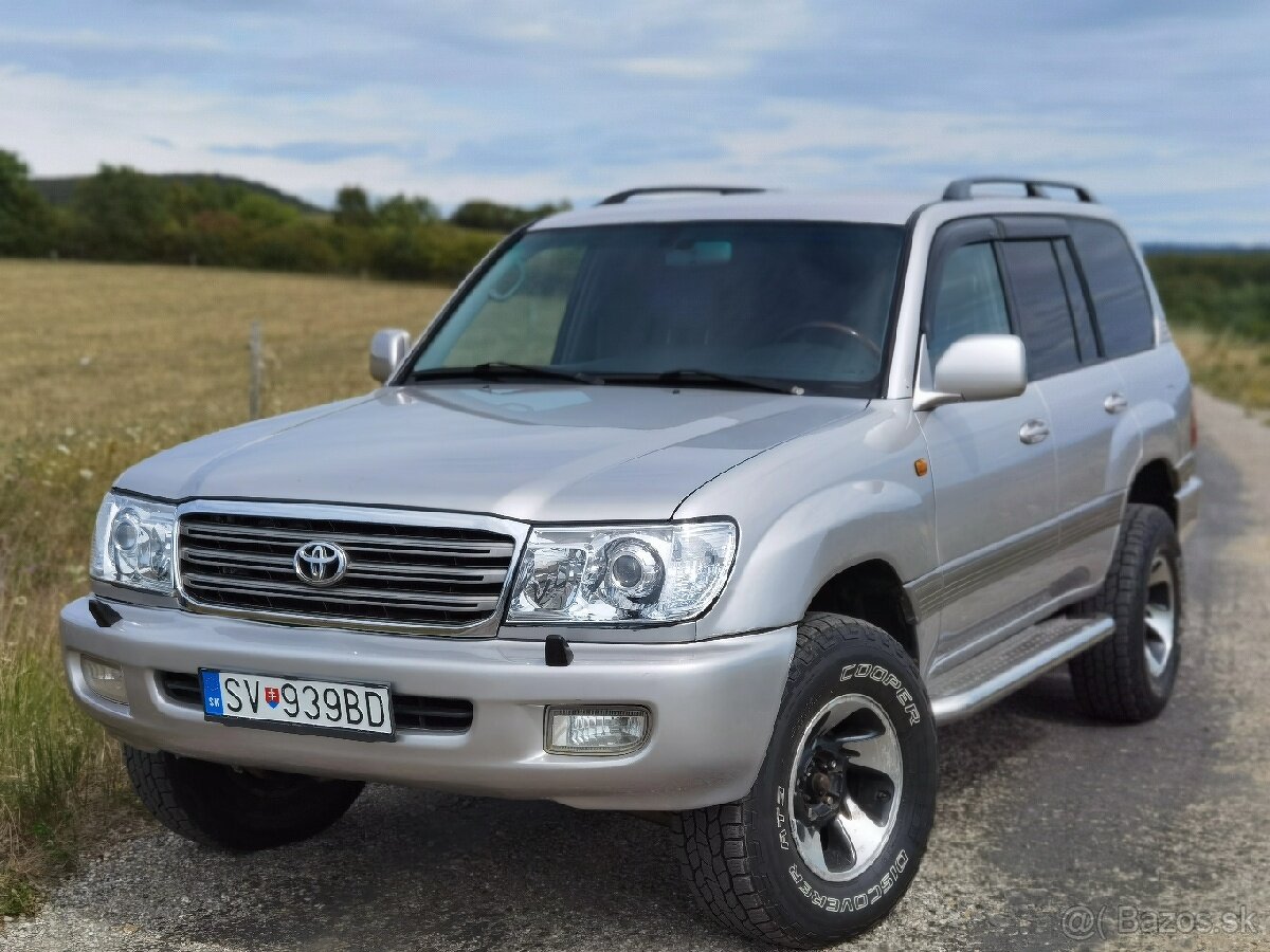 Toyota Land Cruiser 100