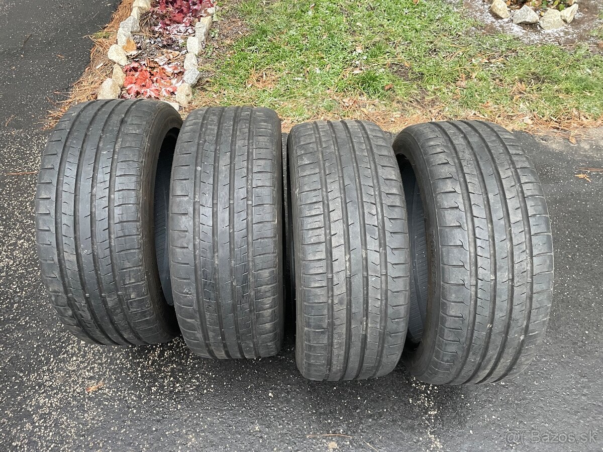 225/45 R17 letné Dunlop