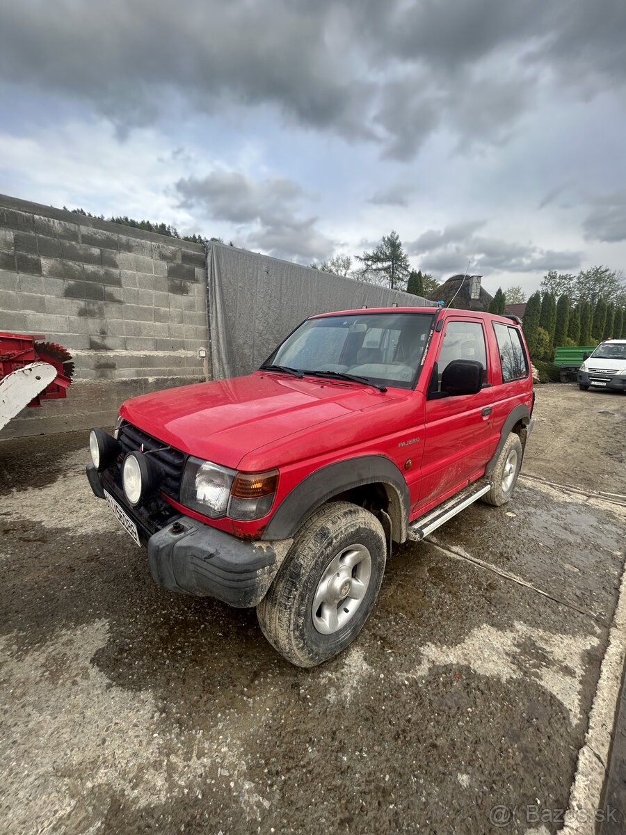 MITSUBISHI PAJERO 2