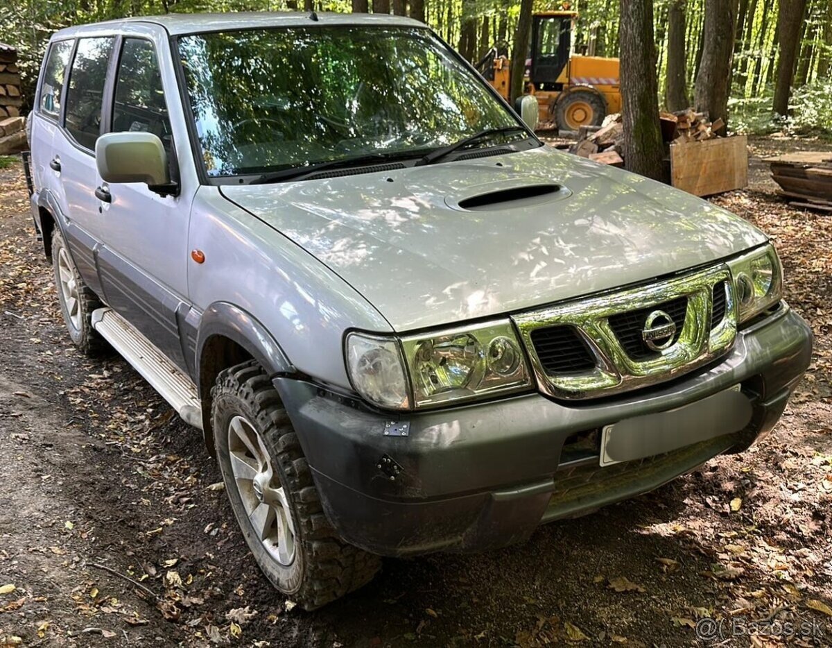 Rozpredam nissan terrano 2.7 92kw