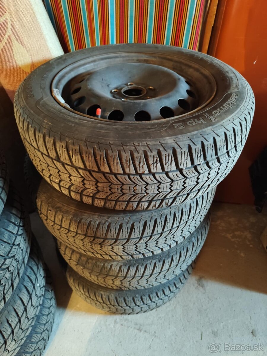 16" Disky so zimnými pneu FORD