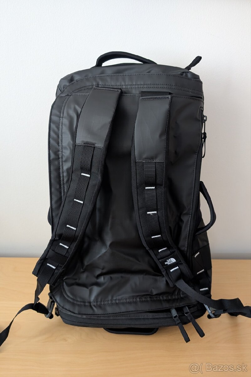 The North Face Base Camp Voyager 32l