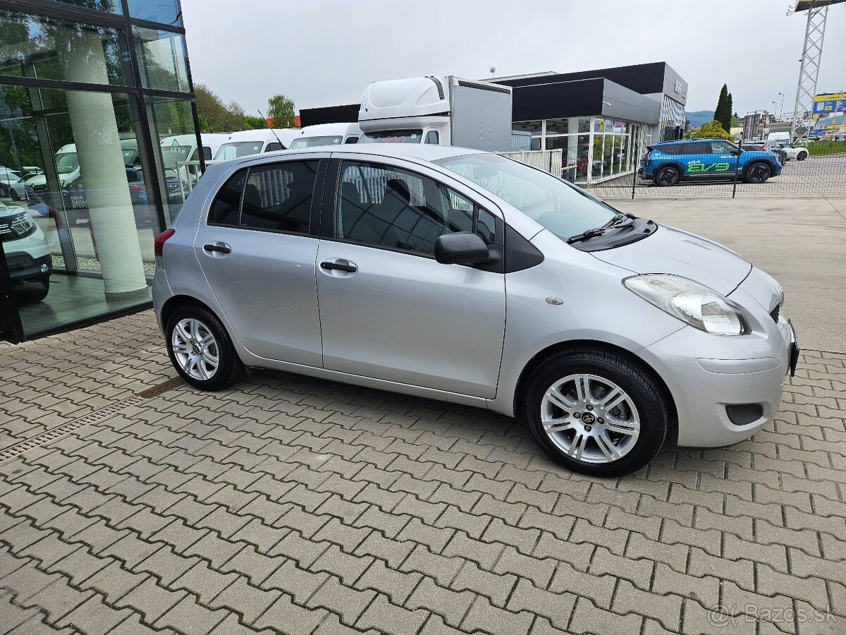 Yaris 1.33 VVT-i,,74kW,101k,6MT,4.valec,83000km,5.dv