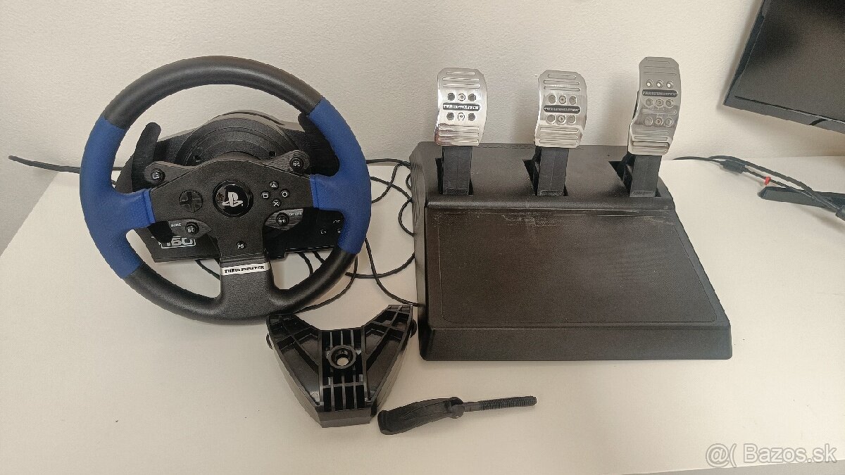 Volant thrustmaster t150 pro