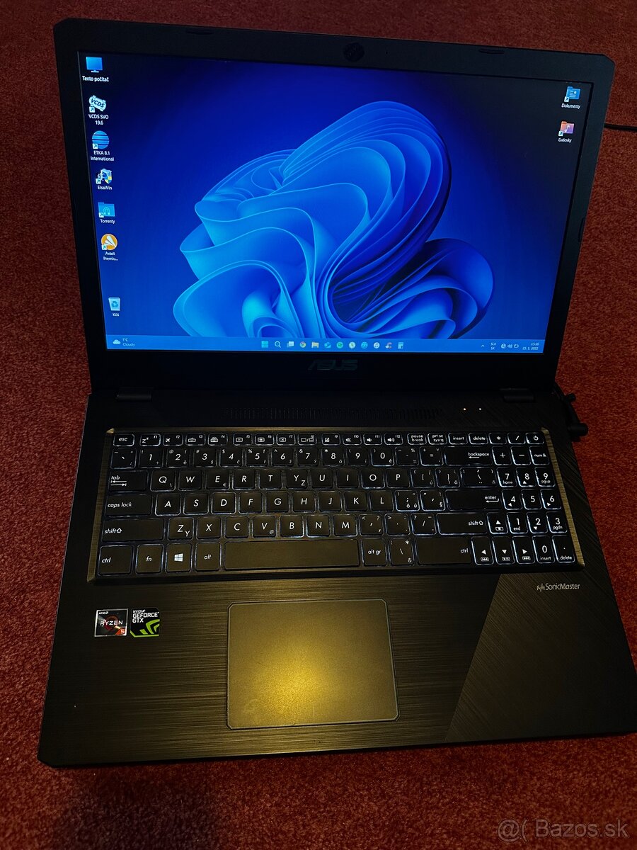 ASUS VivoBook 15 X570ZD