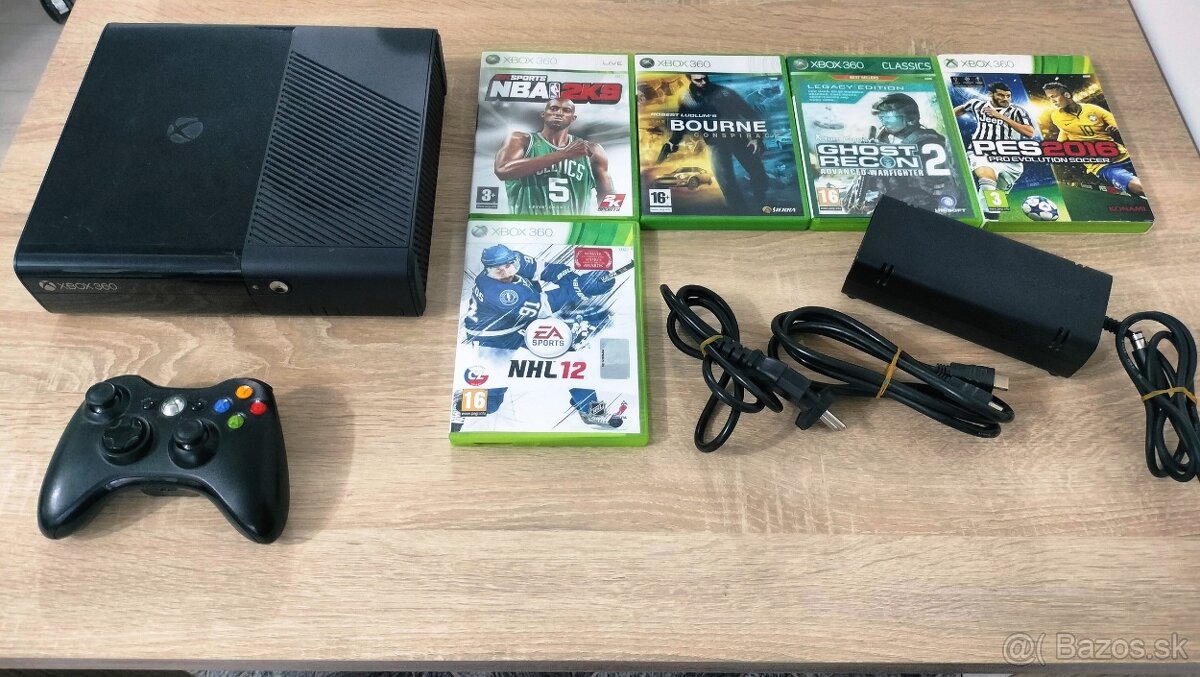 Xbox 360 Slim 250GB + 5 originálnych hier