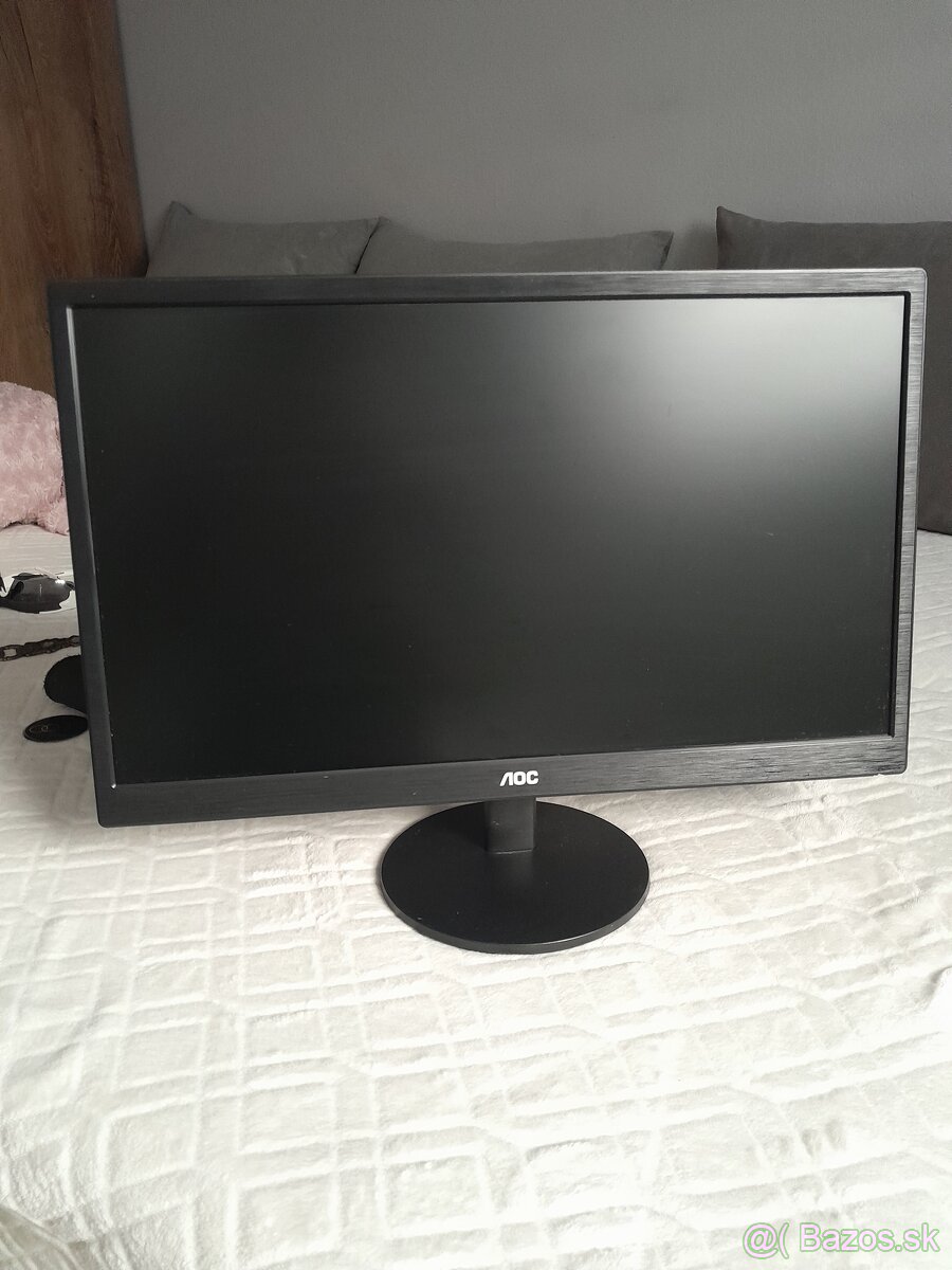 Monitor AOC