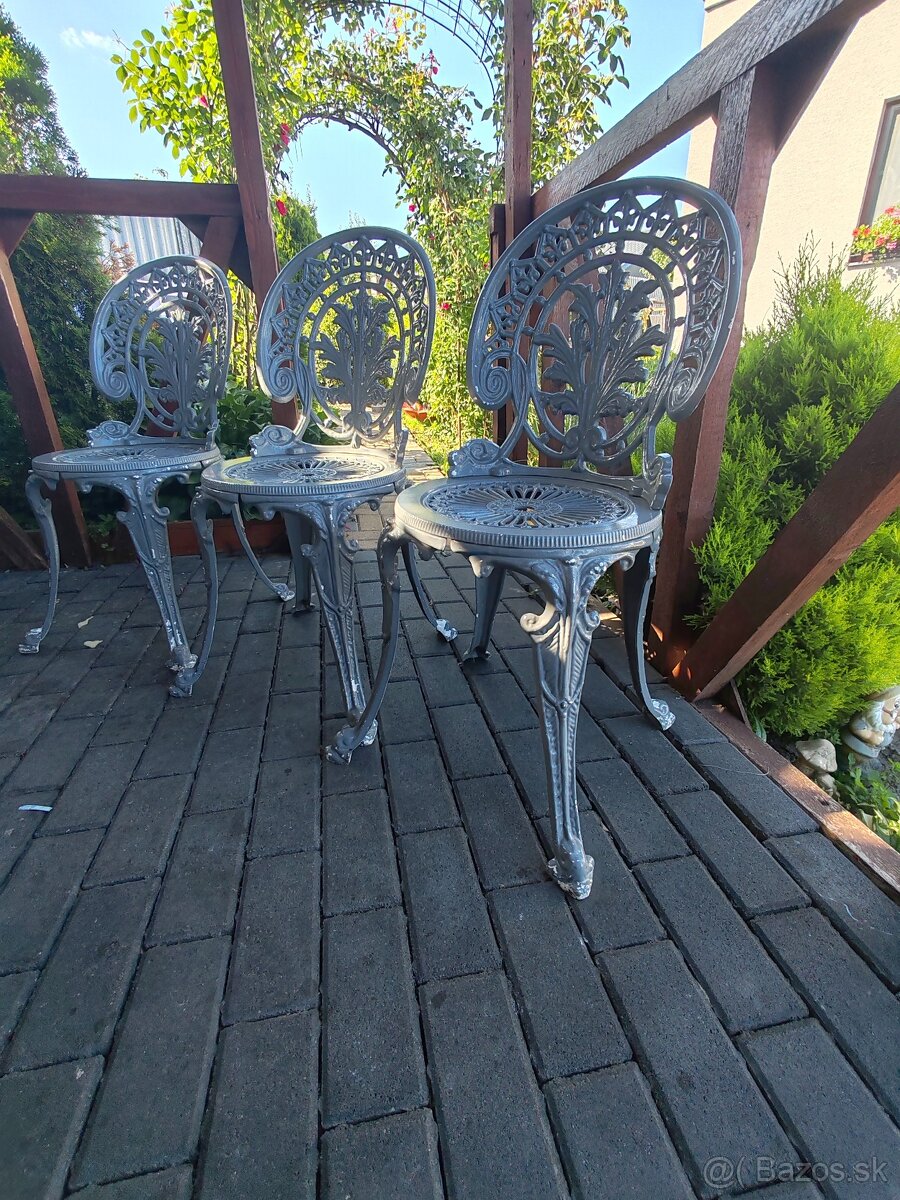 Predám záhradne stoličky hliníkové 6ks