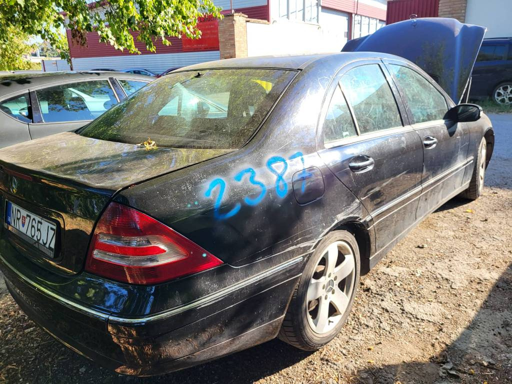 Mercedes-Benz W203 C320 3,2i 160kw