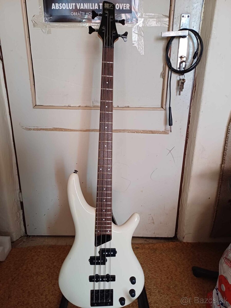 IBANEZ SR 600