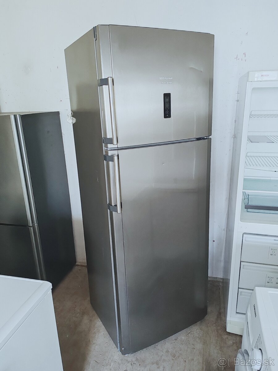 Predám chladničku Ariston Hotpoint 190cm