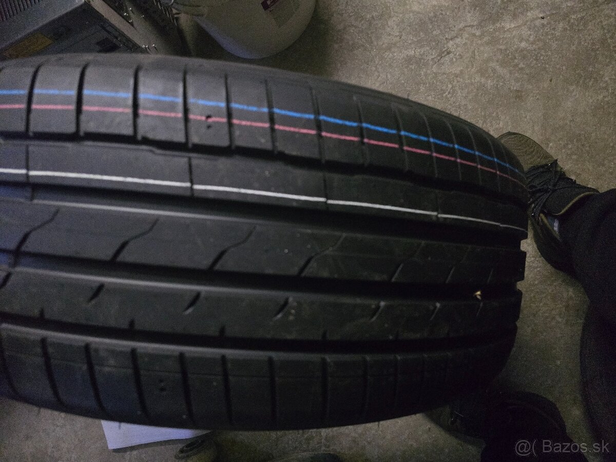 Hankook Ventus 255/45 R20