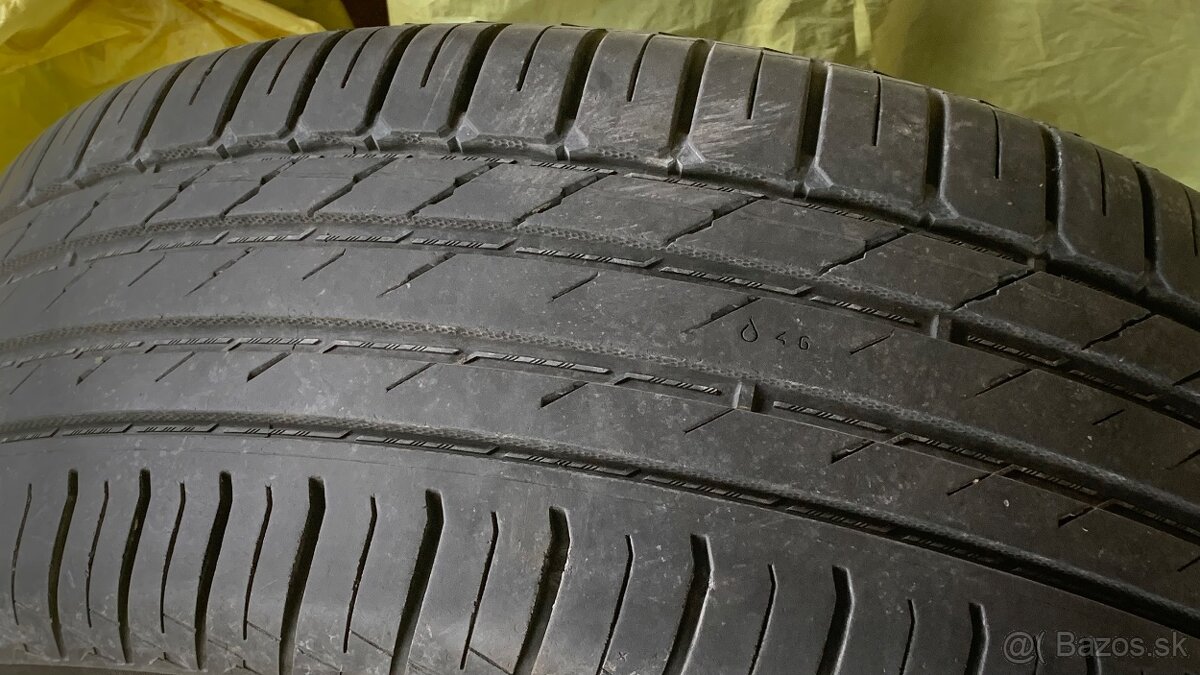 Letne pneu Nokian wetproof 235/55R17 na diskoch bmw