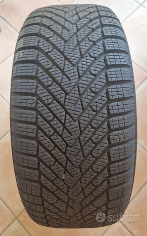 Zimne pneumatiky PIRELLI cint Winter 2 225/45 R17, 4 ks