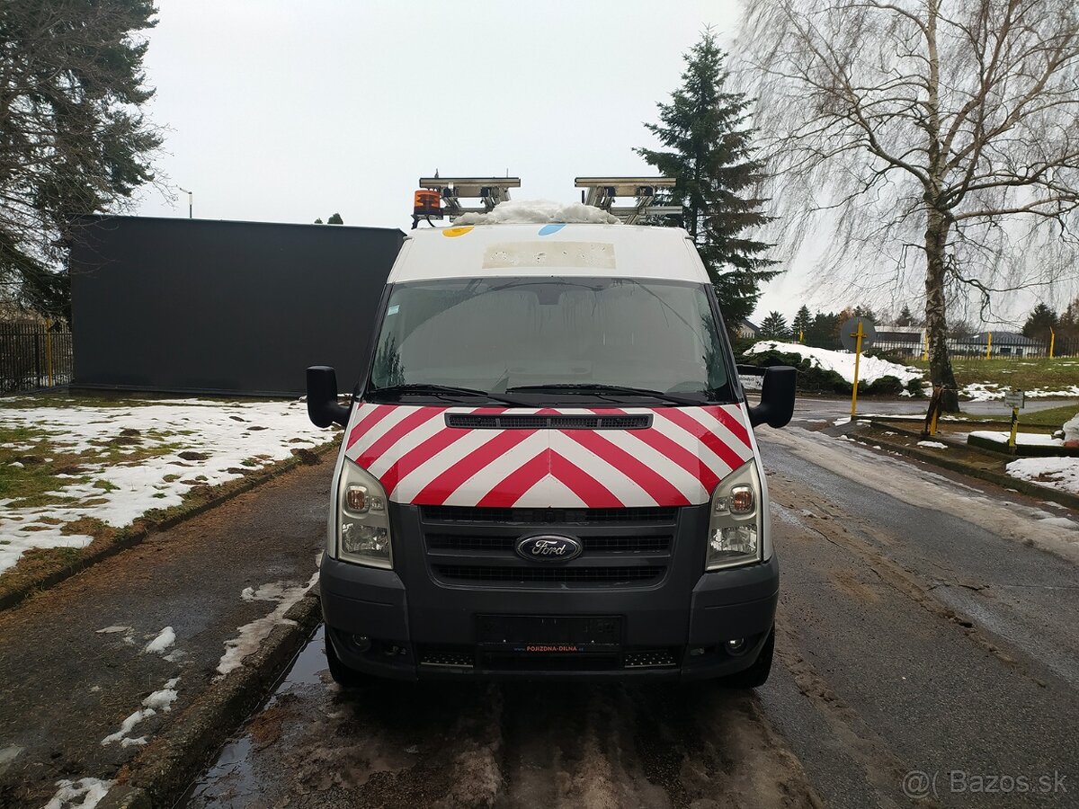 Pohotovostní auto - pojízdná dílna s vestavbou FORD TRANSIT