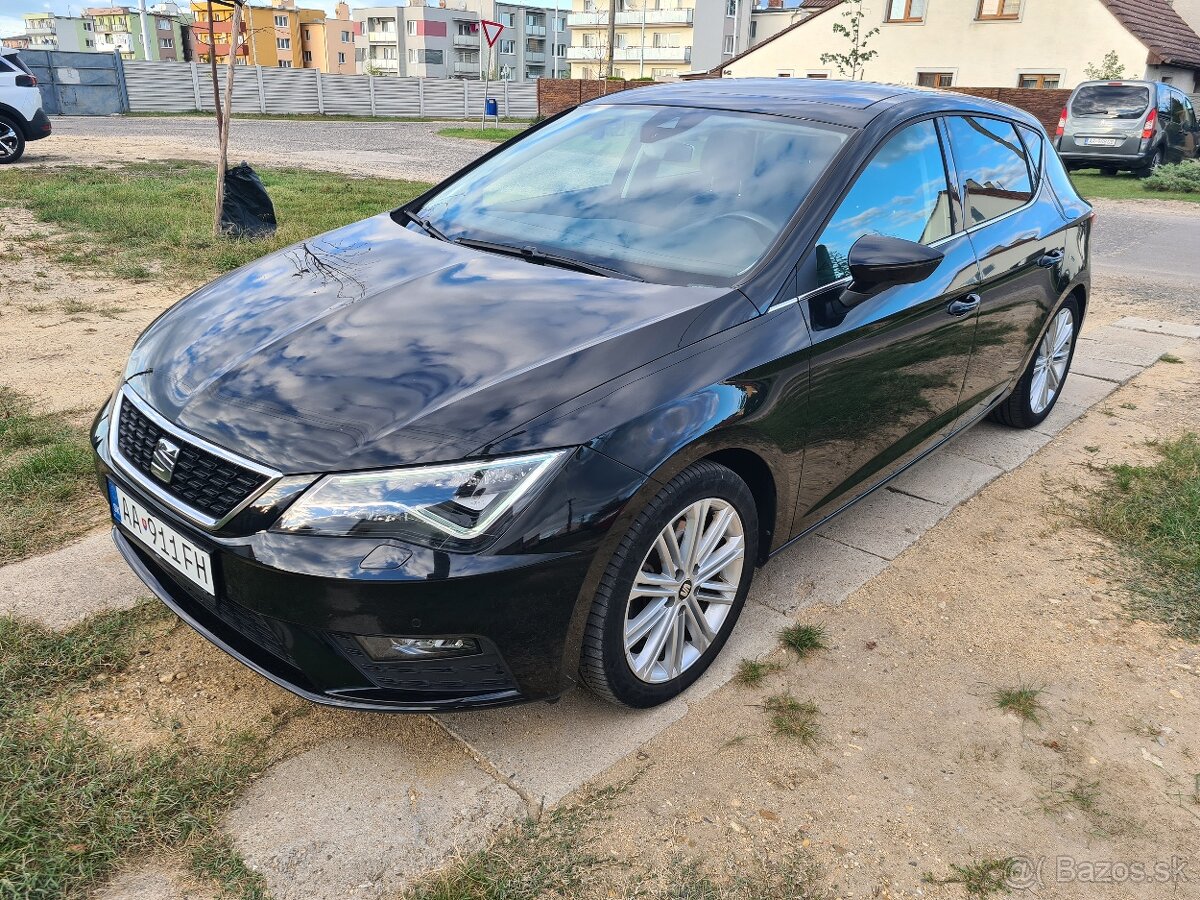 REZERVOVANÉ Seat Leon 1.5 TSI 150 Xcellence - plná výbava