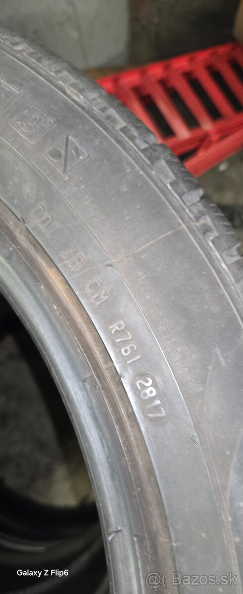 PIRELLI 225/55 R19