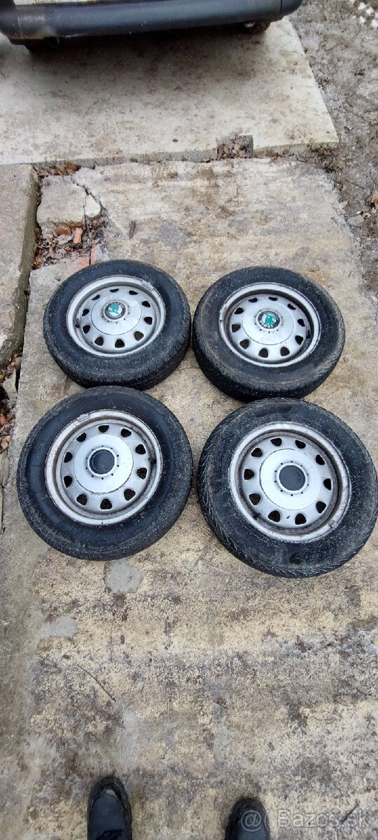 Letné 4x100 r13