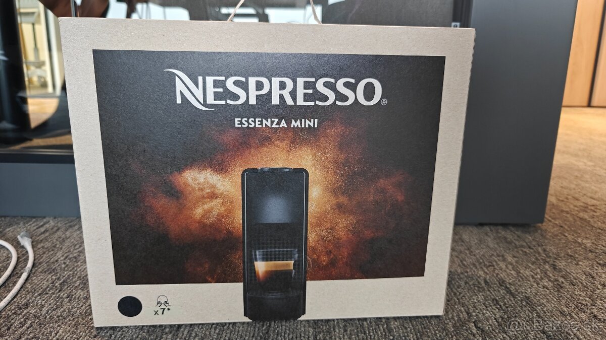 Nespresso Essenza mini kávovar (C30)