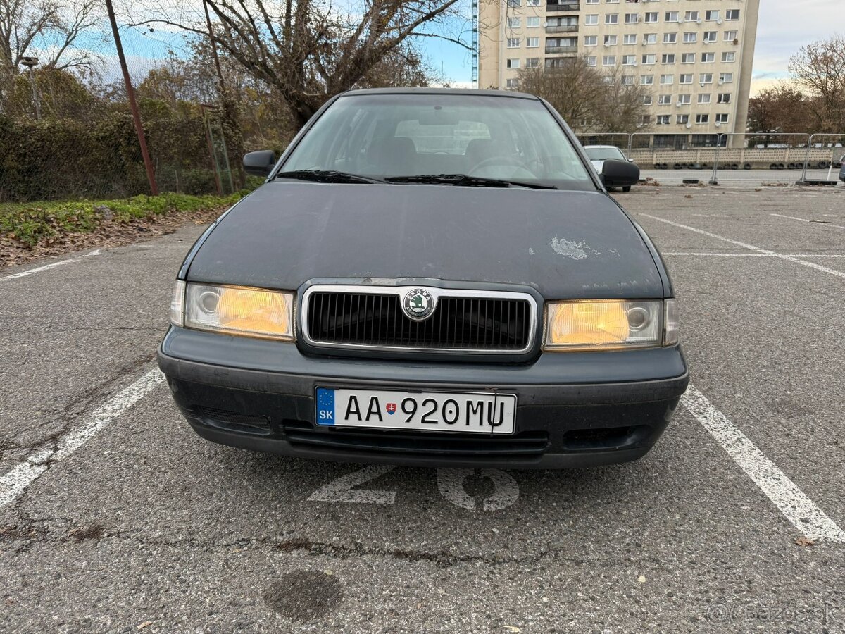 Predám Škoda Octavia 1.6 benzín automat