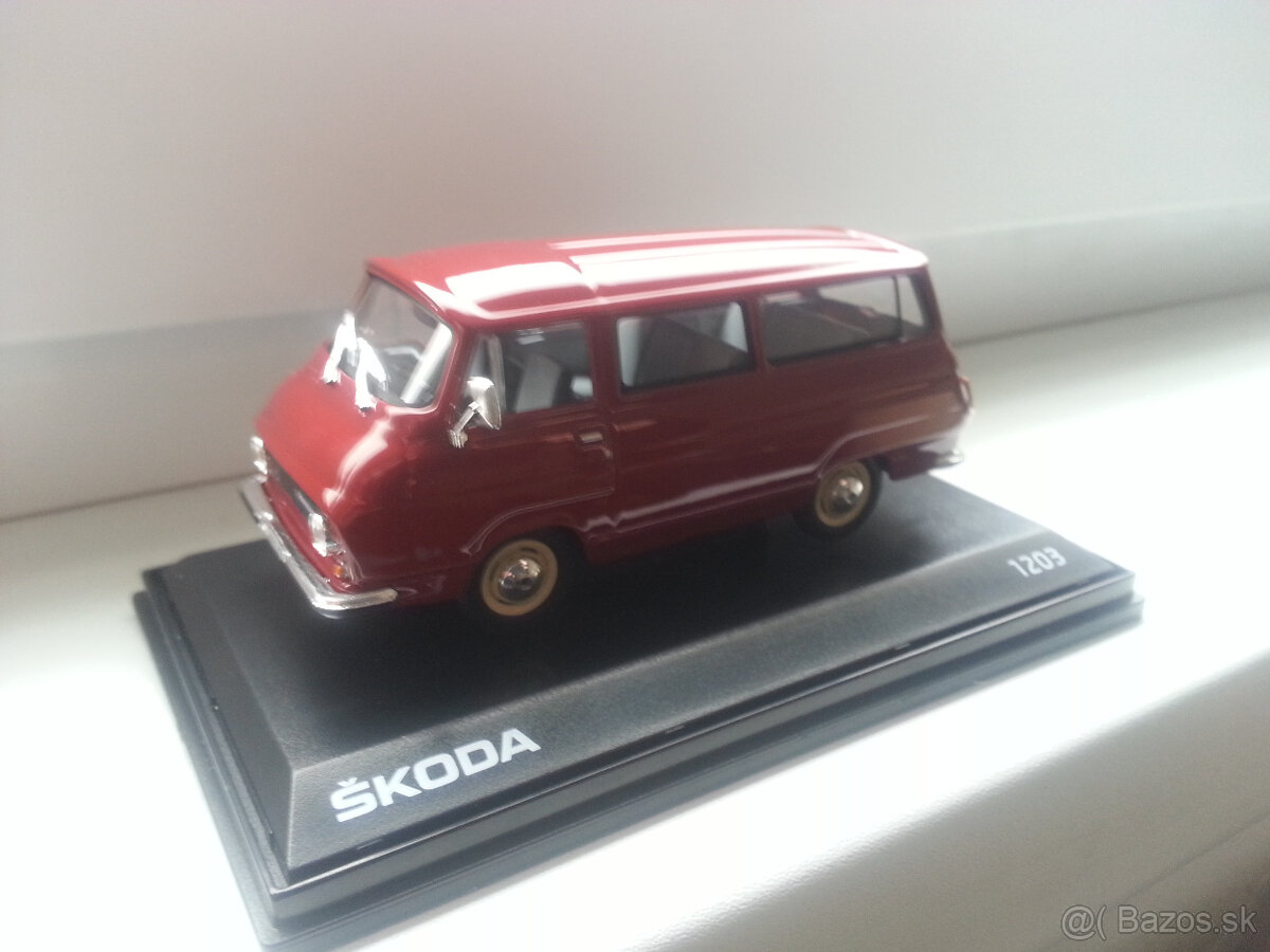 Model 1/43 Skoda 1203