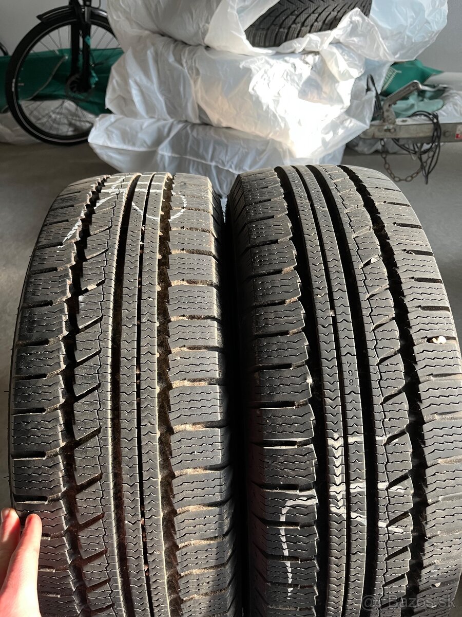 Gumy 215/65 R16C