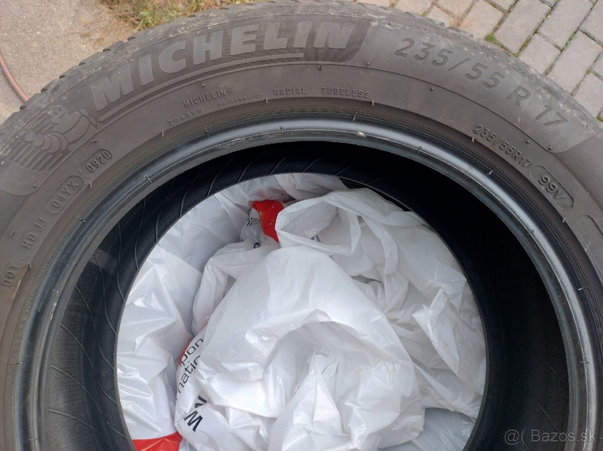 235/55 R17 letné Michelin