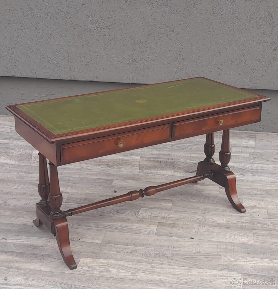 Stolík knižničný William IV Rosewood.