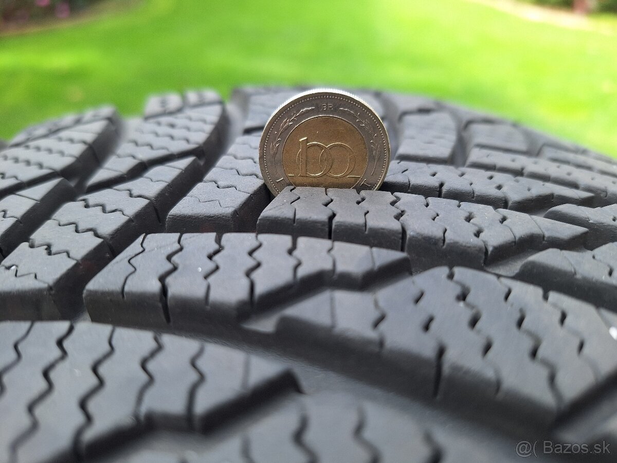 Zimné pneumatiky 235/55 R17 Firestone Winterhawk 4 s diskami