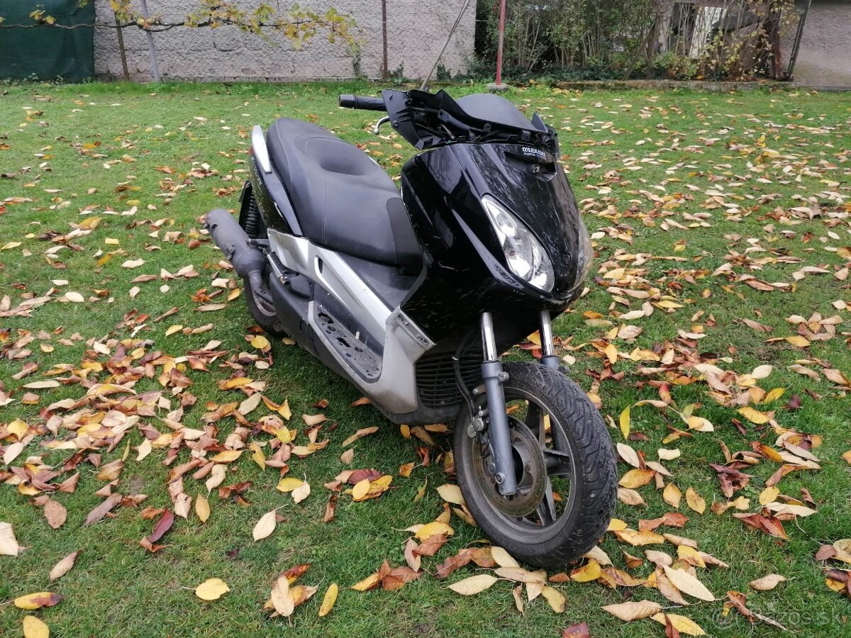 Yamaha x-max 125cm r.v 2006-2009