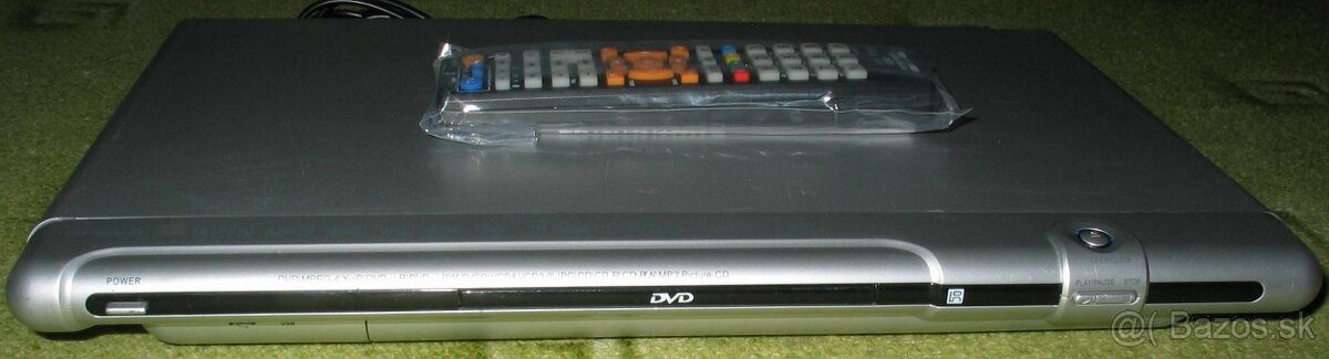 DVD/DivX/USB prehrávač Orava DVD-560 Angle