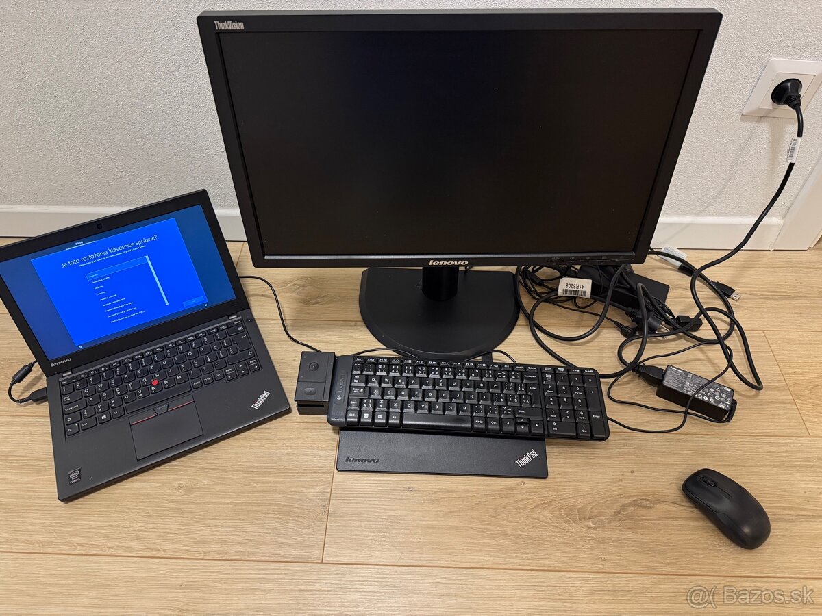 Notebook Lenovo ThinkPad X250 + príslušenstvo